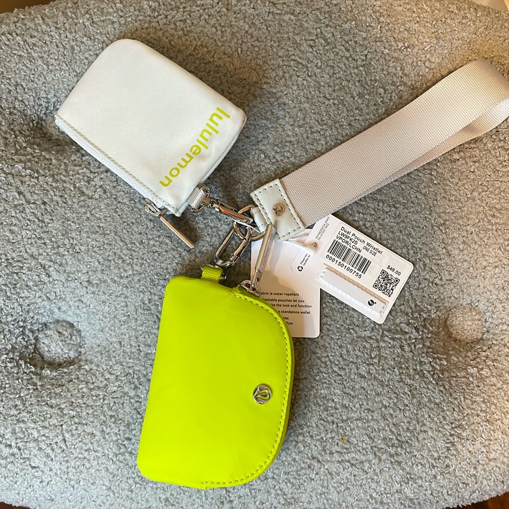 NWT Lululemon Dual Pouch Wristlet